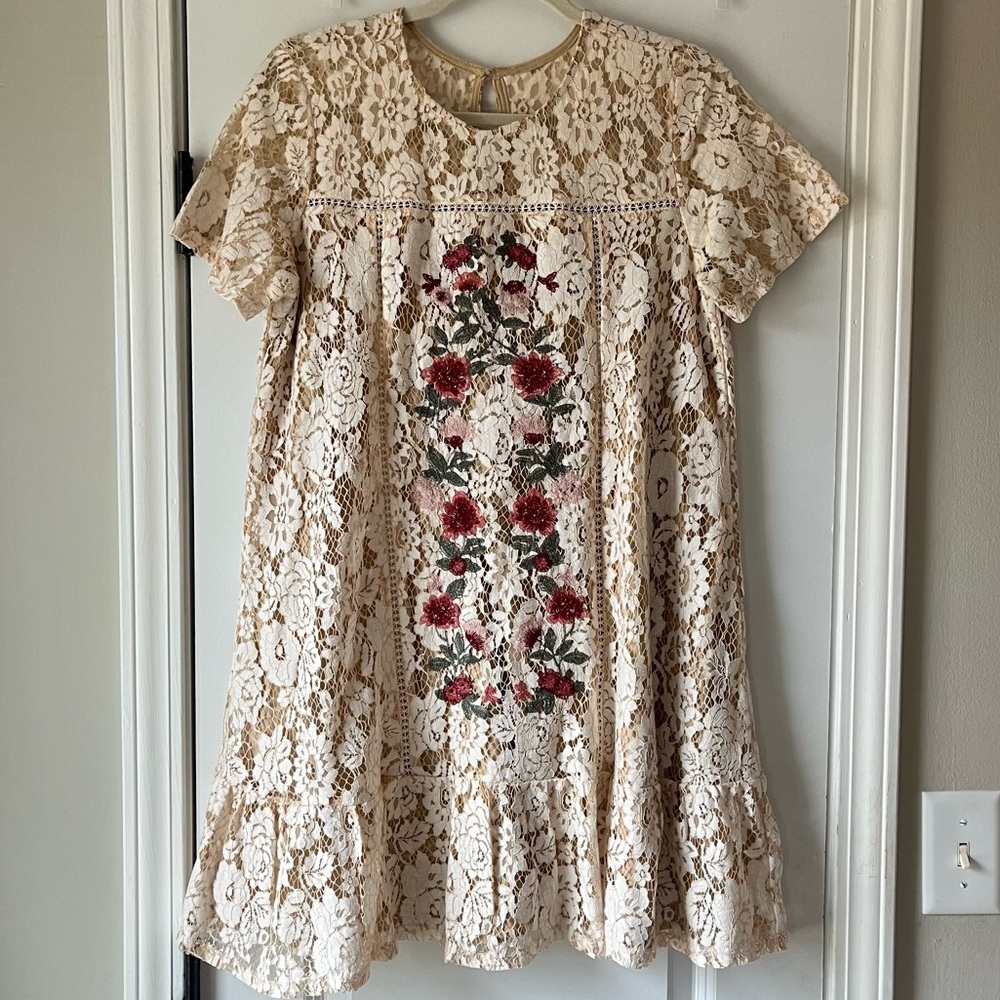 mi ami Lace Floral Dress